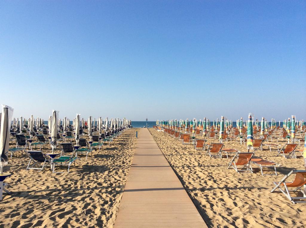 Appartamenti Villaggio San Siro Bibione Bagian luar foto